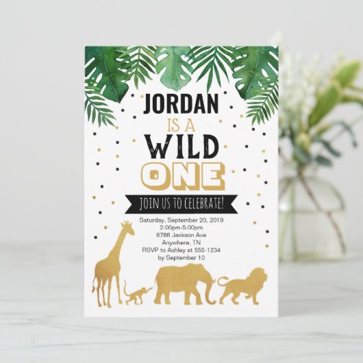 Wild One First Birthday Safari Animals Einladung (Stehend Vorderseite)