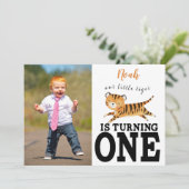 Wild One Jungle Tiger 1. Geburtstag Einladung (Stehend Vorderseite)