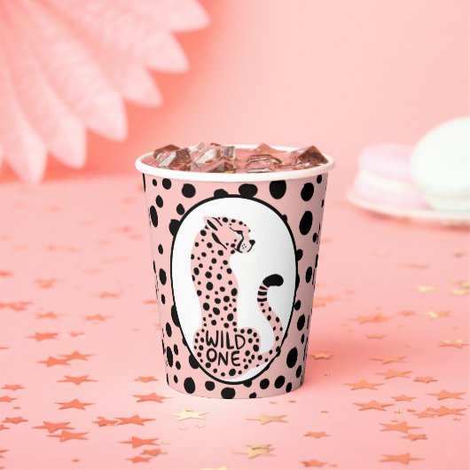 Wild One Pink Leopard Print Junggeselinnen-Abschie Pappbecher (Insitu)