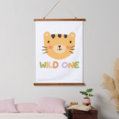 Wild One Tiger Baby Kinderzimmer Wandteppich Mit Holzrahmen (Schlafzimmer)