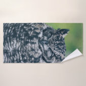 WILD OWW IN FRANZÖSISCHEN WALDEN BADEHANDTUCH (Badehandtuch)