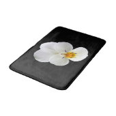 Wild Pansy Bath Mat Badematte (Schrägansicht)