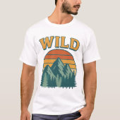 WILD Retro Mountain Adventure Graphic T-Shirt (Vorderseite)