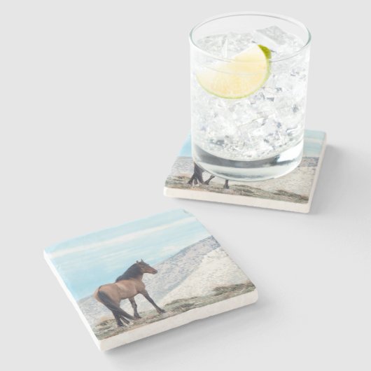 Wild Stallion Mustang Steinuntersetzer (Seitenansicht)