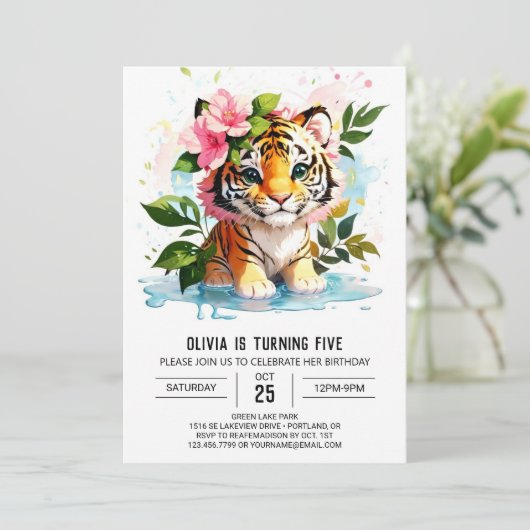 Wild Tigress Custom zum Geburtstag Einladung (Stehend Vorderseite)