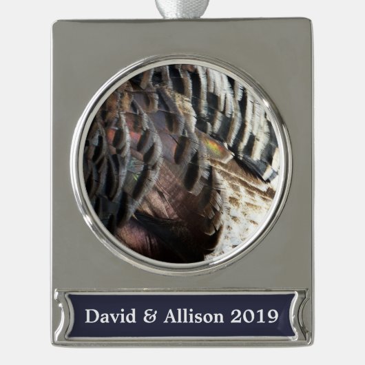 Wild Turkey Feathers I Abstrakt Nature Design Banner-Ornament Silber (Vorderseite)