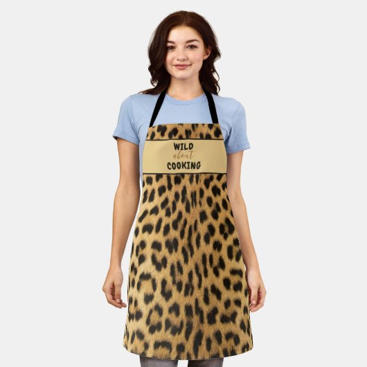 WILD ÜBER COOKING Leopard Print Schürze (Getragen)