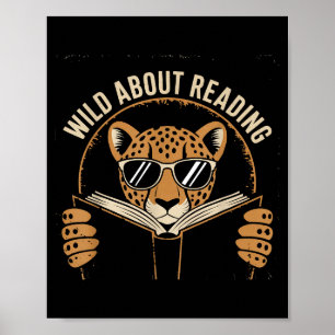 Wild über das Lesen von Büchern Leser Liebhaber Bi Poster