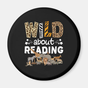 Wild über das Lesen von Büchern und Bücherwurm Magnet