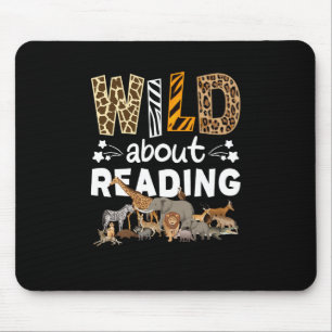 Wild über das Lesen von Büchern und Bücherwurm Mousepad