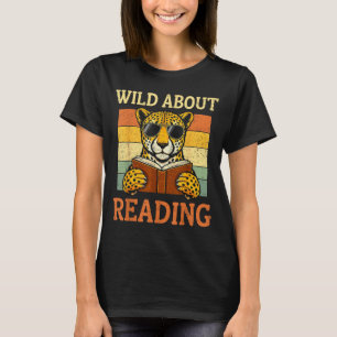 Wild über das Lesen von lustigem Leopard Gepard Bu T-Shirt