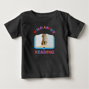 WILD ÜBER LESEN BABY T-SHIRT