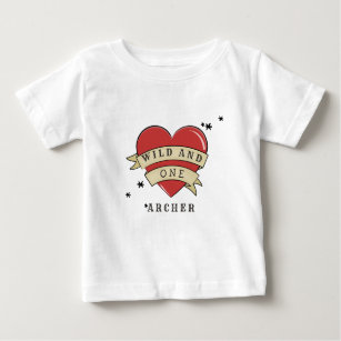 Wild und ein erster Geburtstag Baby T-shirt