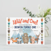 Wild und ein Geburtstag Einladung (Stehend Vorderseite)