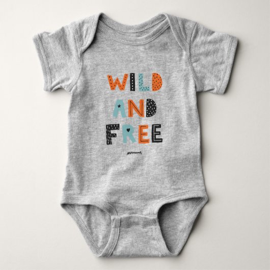 Wild und frei | Doodle Letters Baby Strampler (Vorderseite)