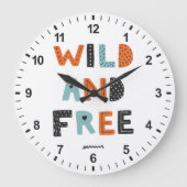 Wild und frei | Doodle Letters Große Wanduhr (Vorderseite)