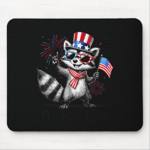 Wild und frei lustiger süßer Waschbär 4. Juli patr Mousepad