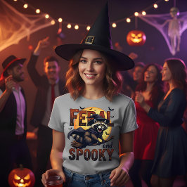 Wild und Spooky - Raccoon auf einem Broomstick T-Shirt