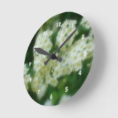 Wild White Rambling Roses Flower Runde Wanduhr (Winkel)