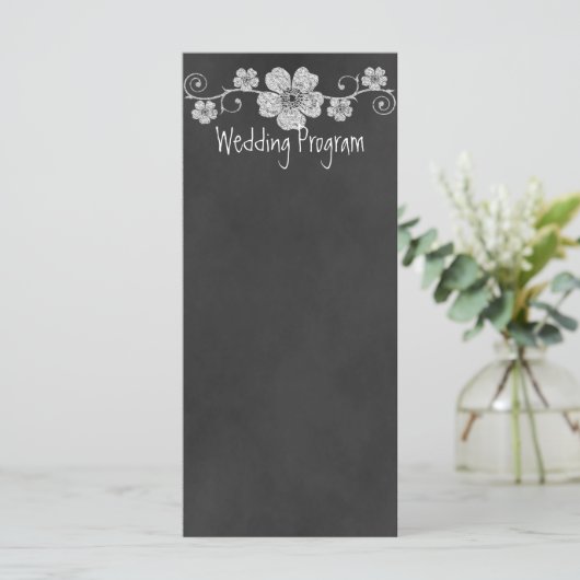 Wild White Roses Chalkboard Wedding Program Card Programm (Stehend Vorderseite)