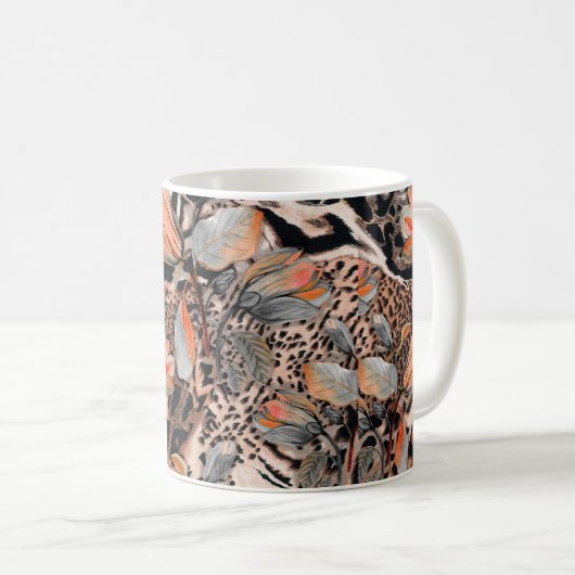 Wildafrikanische Tierhaut mit Brom-Blume-Pattern Kaffeetasse (VorderseiteRechts)