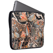 Wildafrikanische Tierhaut mit Brom-Blume-Pattern Laptopschutzhülle (Vorne Rechts)