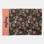 Wildblume-Boho-Muster individuelle Name schwarz Geschirrtuch (Horizontal)