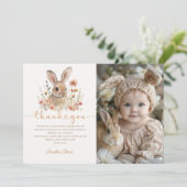 Wildblume Bunny Girl Geburtstag Foto Dankeskarte (Stehend Vorderseite)