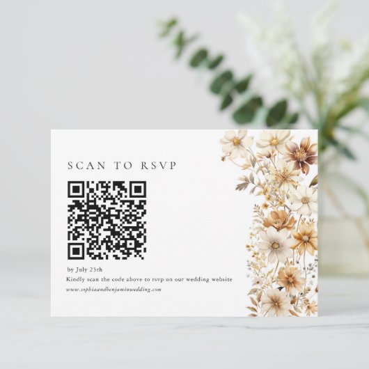 Wildblume Cream Boho Floral Wedding QR Code RSVP Karte (Stehend Vorderseite)
