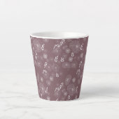Wildblume Doodles Muster Latte Tasse (Vorderseite)