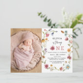 Wildblume dreht ein 1. Geburtstag Foto Einladung (Stehend Vorderseite)