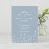 Wildblume Dusty Blue Wedding Einladung (Stehend Vorderseite)