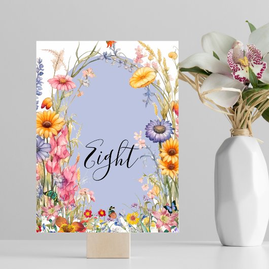 Wildblume Hochzeit mit einem blumengeschmückten Kr Tischnummer