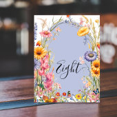 Wildblume Hochzeit mit einem blumengeschmückten Kr Tischnummer