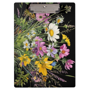 Wildblume in Aquarellfarbe auf schwarzem Hintergru Klemmbrett