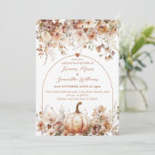 Wildblume & Pumpkin Boho Chic Hochzeit im Herbst Einladung (Stehend Vorderseite)