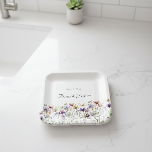 Wildblume Symphony: Vibranly Watercolor Art Pappteller