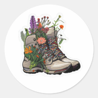 Wildblume Wanderboot: Natur mit Freiheit erkunden Runder Aufkleber