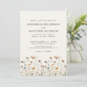 Wildblumen Beige Boho Florale Hochzeit Einladung (Stehend Vorderseite)