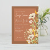 Wildblumen Burnt Orange Rust Terracotta Wedding Einladung (Stehend Vorderseite)
