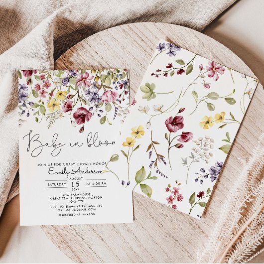 Wildblumen Einladung eines Babys in einer Blütendu