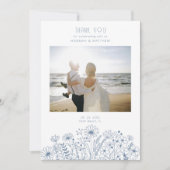 Wildblumen Elegant Boho Dusty Blue Foto Hochzeit Dankeskarte (Vorderseite)