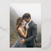 Wildblumen Elegantes modernes Black Wedding Foto Folieneinladung (Rückseite)