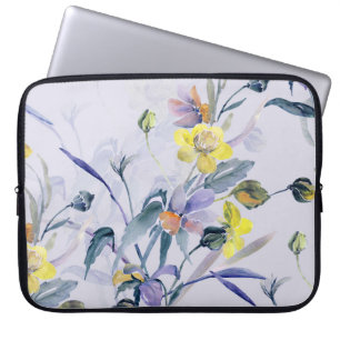 Wildblumen entstehen, nahtlos natürliches Muster. Laptopschutzhülle