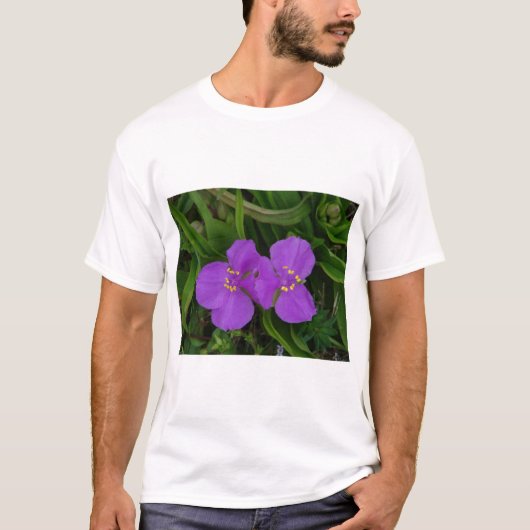 Wildblumen Fuchsia Spiderwort Heiße Federn Geschen T-Shirt (Vorderseite)