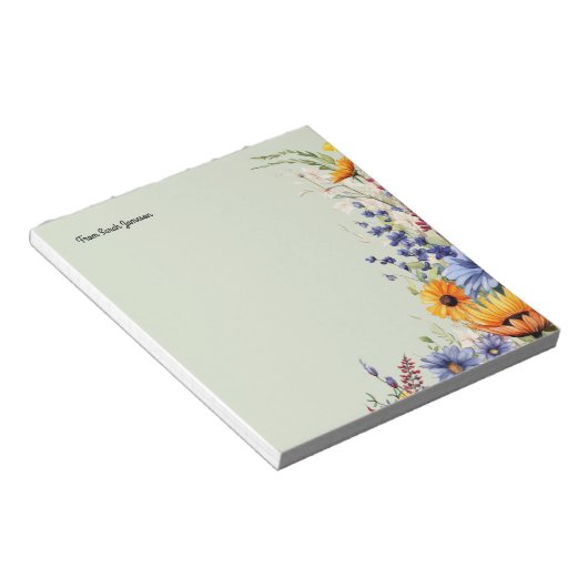Wildblumen im Blumengarten Personalisiert Notizblock (angewinkelt)