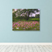 Wildblumen im Lande bei Dämmerung Leinwanddruck (Insitu (Holzboden))