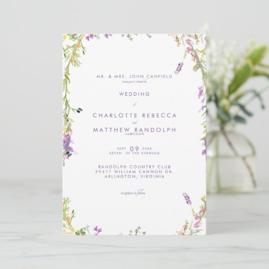 Wildblumen in Bloom Lavender Hochzeit Einladung (Stehend Vorderseite)