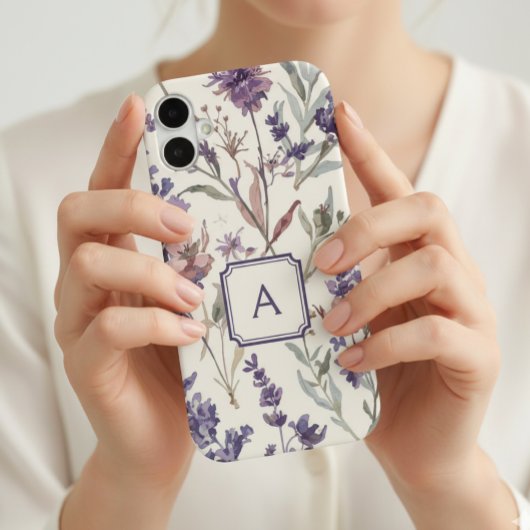 Wildblumen-Lavendel-Wasserfarben-Monogramm iPhone 16 Hülle