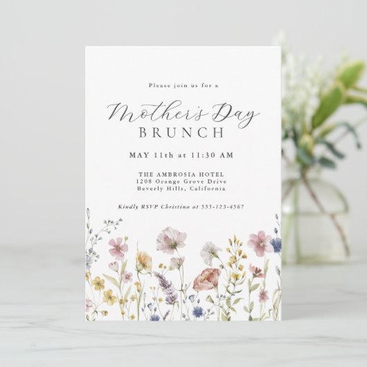Wildblumen Muttertag Brunch Einladung (Stehend Vorderseite)